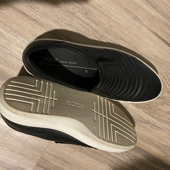 Ecco slip on leather sneaker - Picture 5 of 5